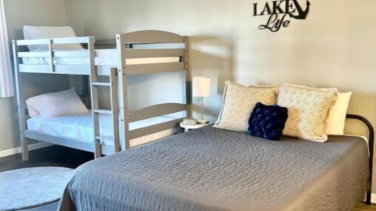 Photo of Bedroom in Kimberling City