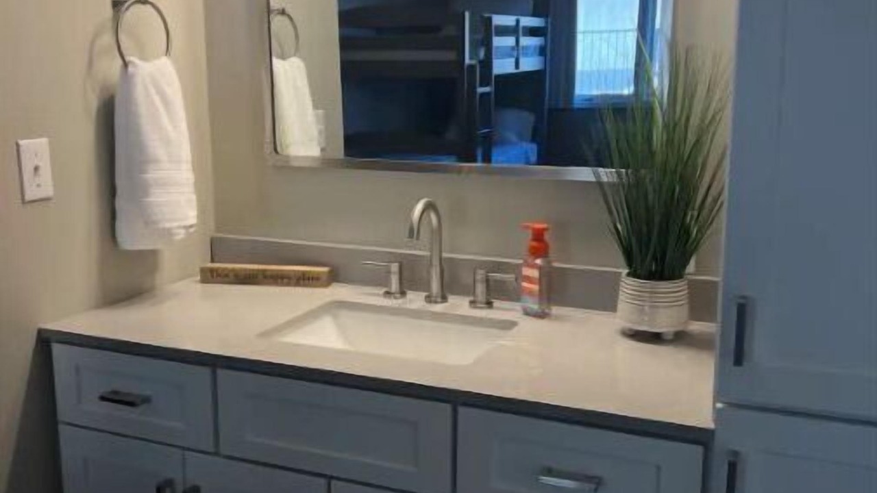 Photo of Bathroom in Kimberling City