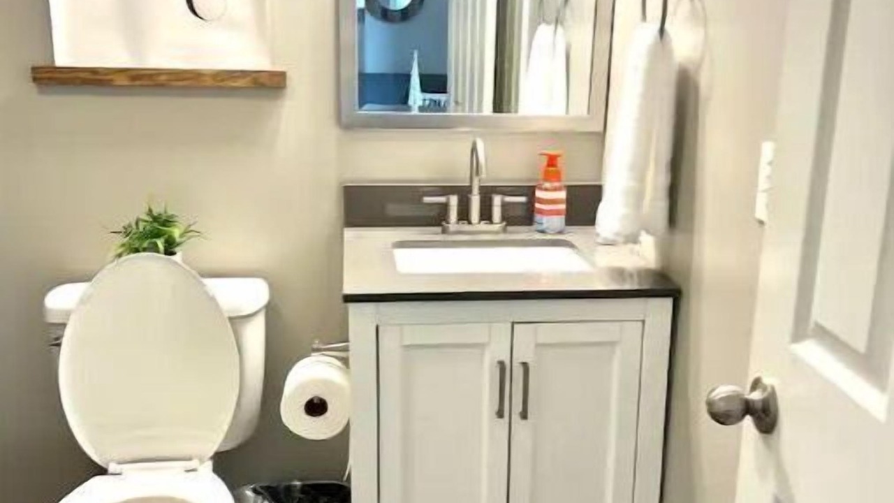 Photo of Bathroom in Kimberling City
