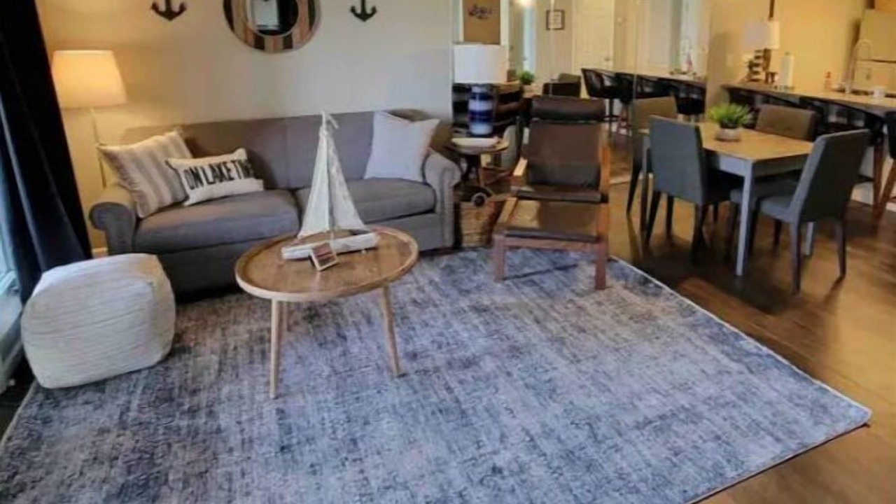 Photo of Livingroom in Kimberling City