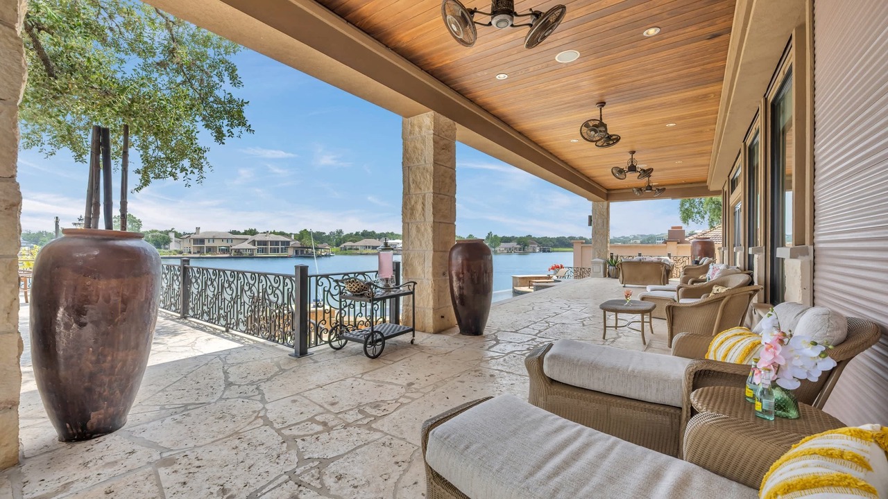 Photo of Outdoor in Horseshoe Bay West