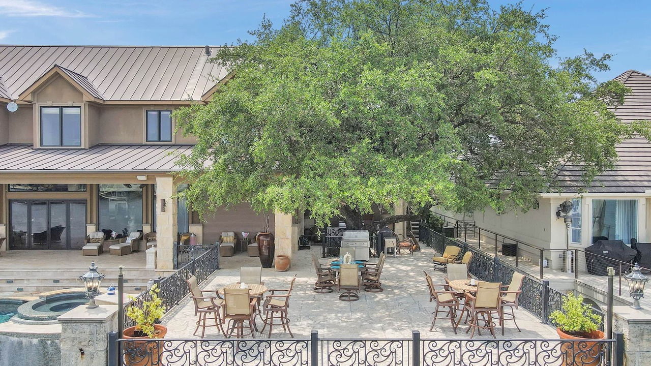 Photo of Outdoor in Horseshoe Bay West