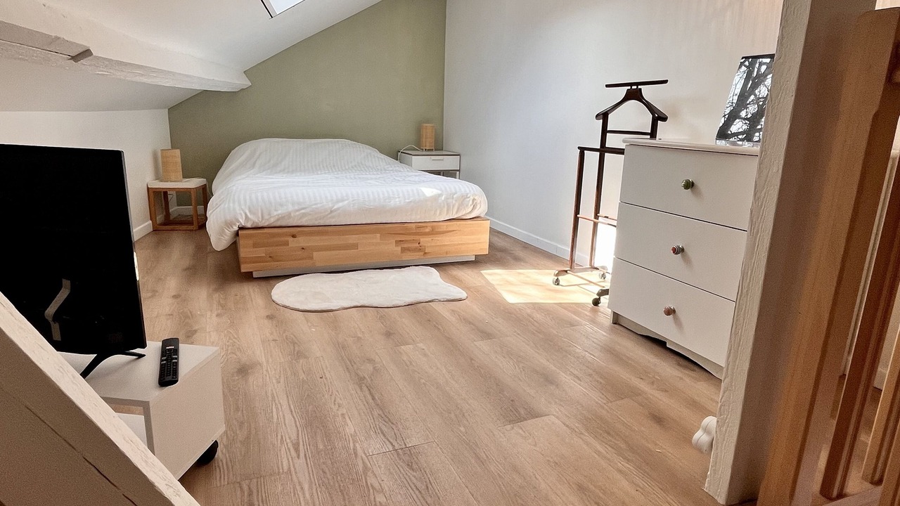 Photo of Bedroom in Douai