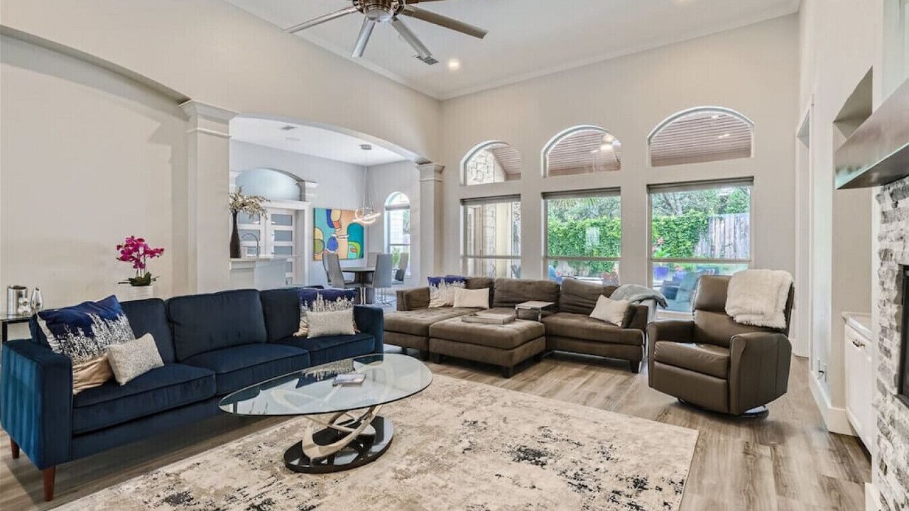 Photo of Livingroom in The Vineyard