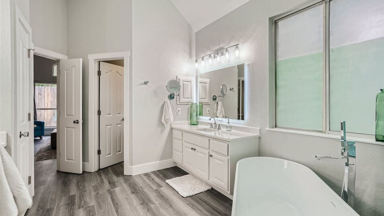 Photo of Bathroom in The Vineyard