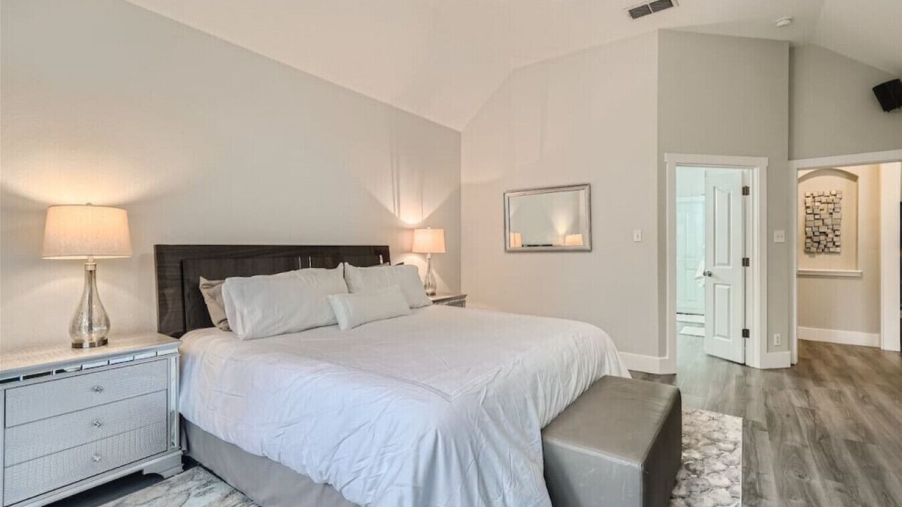 Photo of Bedroom in The Vineyard