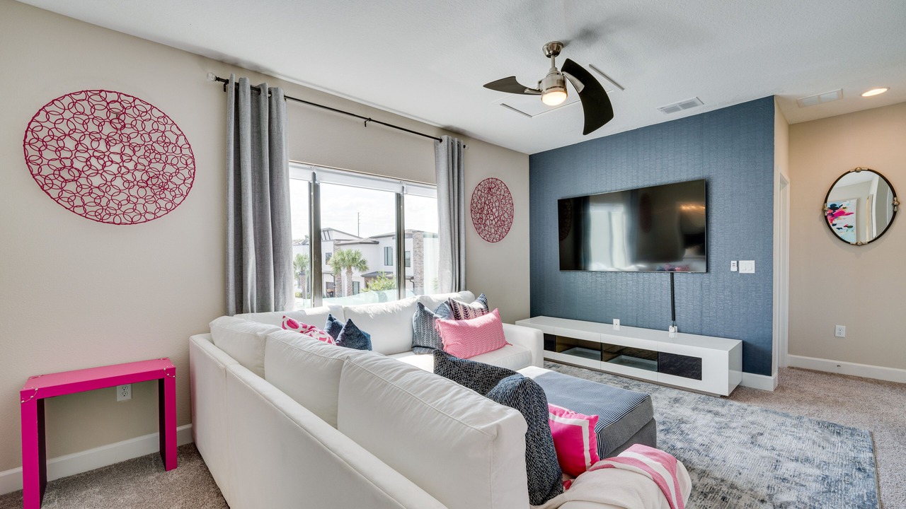 Photo of Livingroom in Loughman
