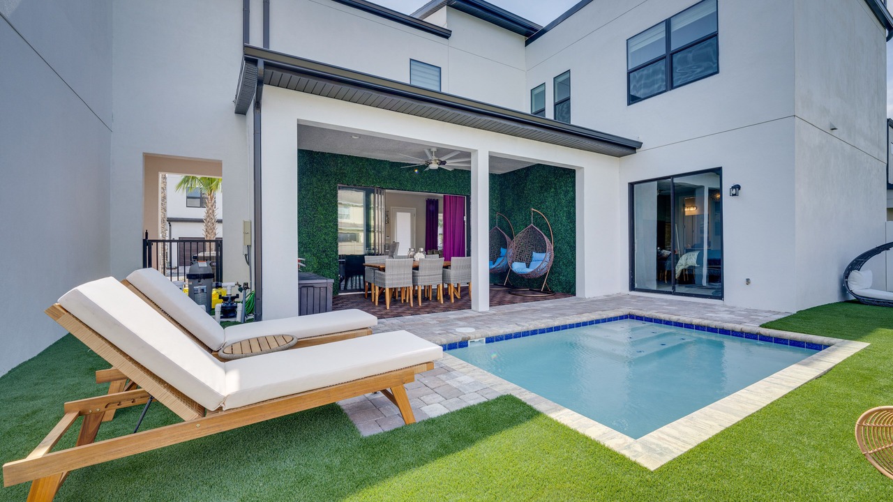 Photo of Others in Loughman