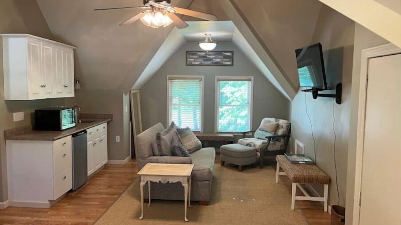 Photo of Livingroom in Cook Springs