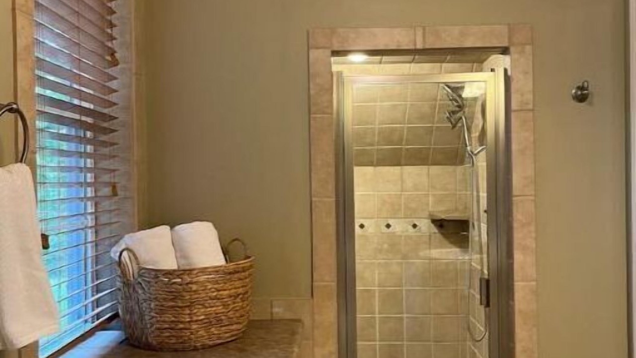 Photo of Bathroom in Cook Springs
