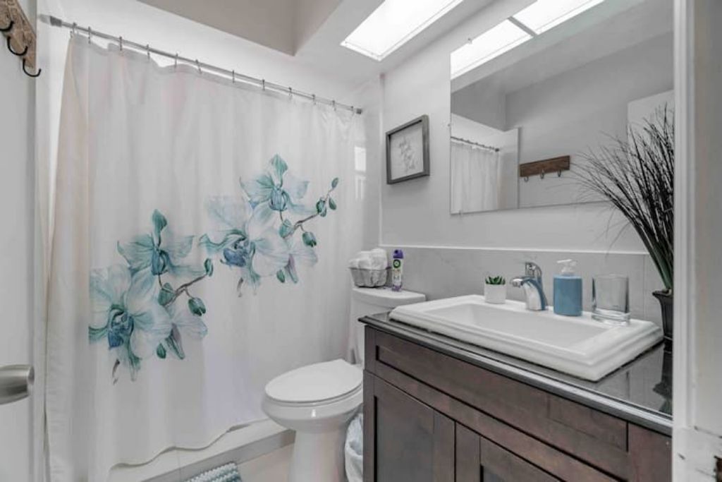 Photo of Bathroom in North Miami