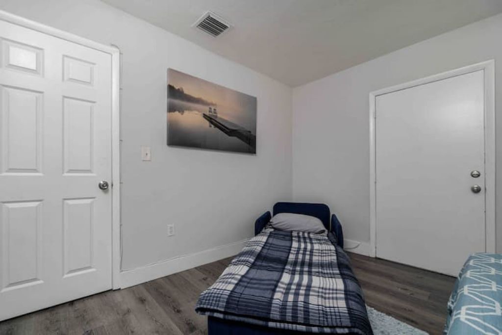 Photo of Bedroom in North Miami