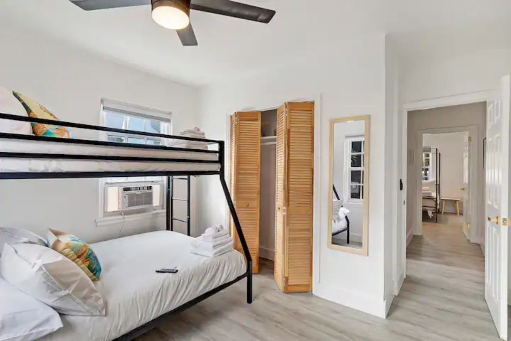 Photo of Bedroom in South Palm Park Neighborhood Association