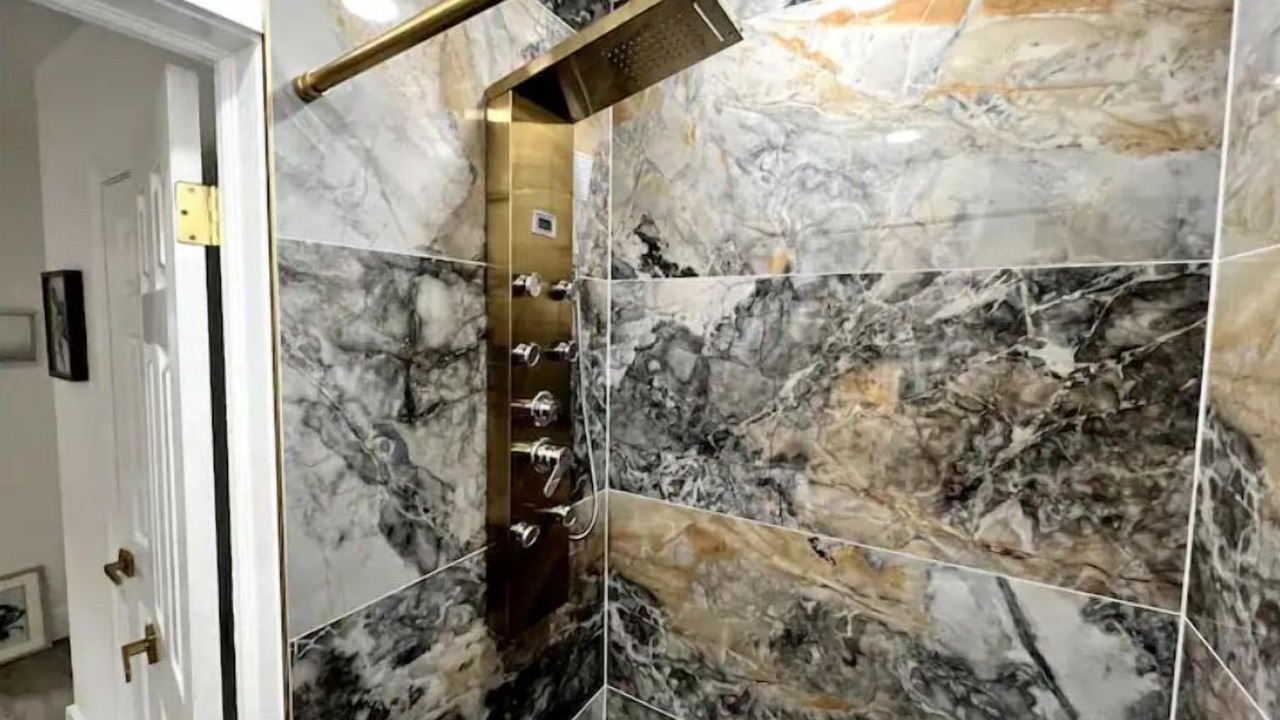 Photo of Bathroom in South Palm Park Neighborhood Association