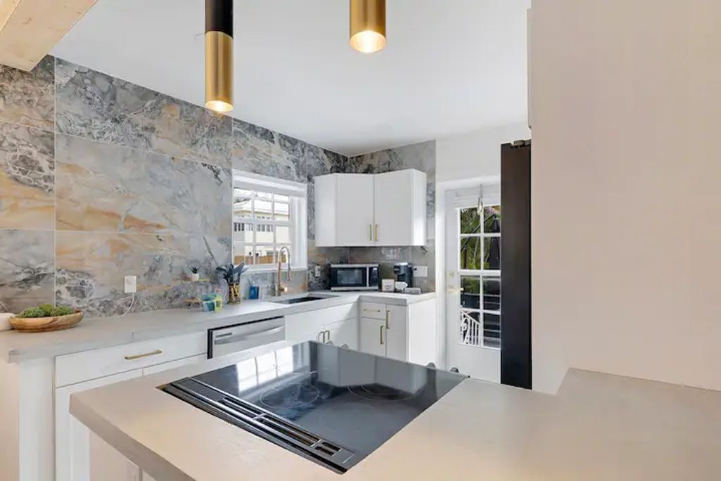 Photo of Kitchen in South Palm Park Neighborhood Association