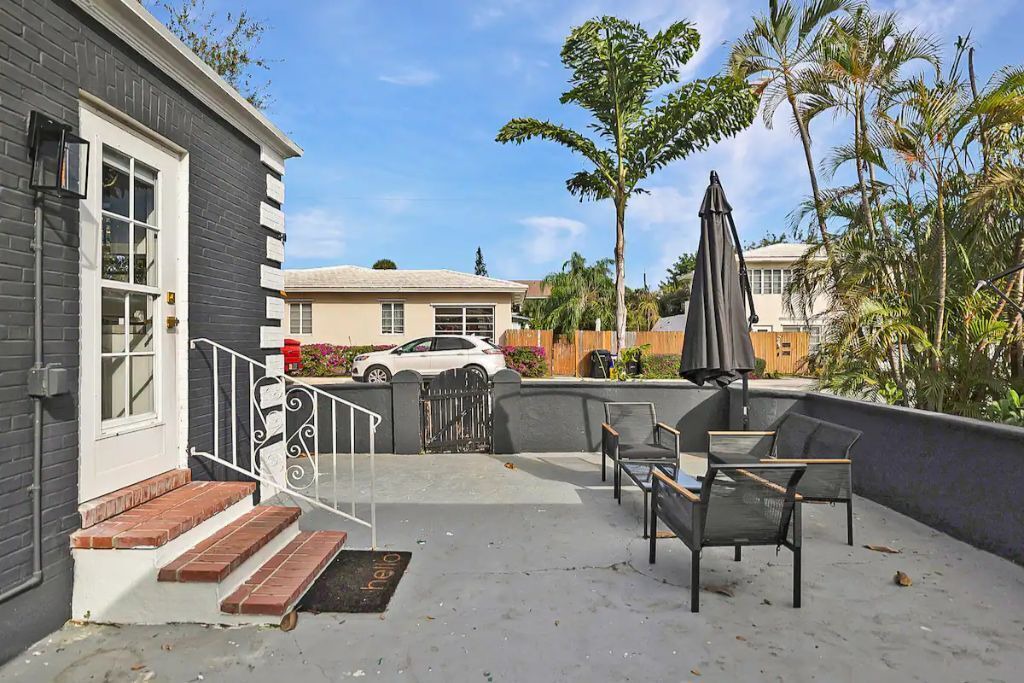 Photo of Patio Balcony in South Palm Park Neighborhood Association