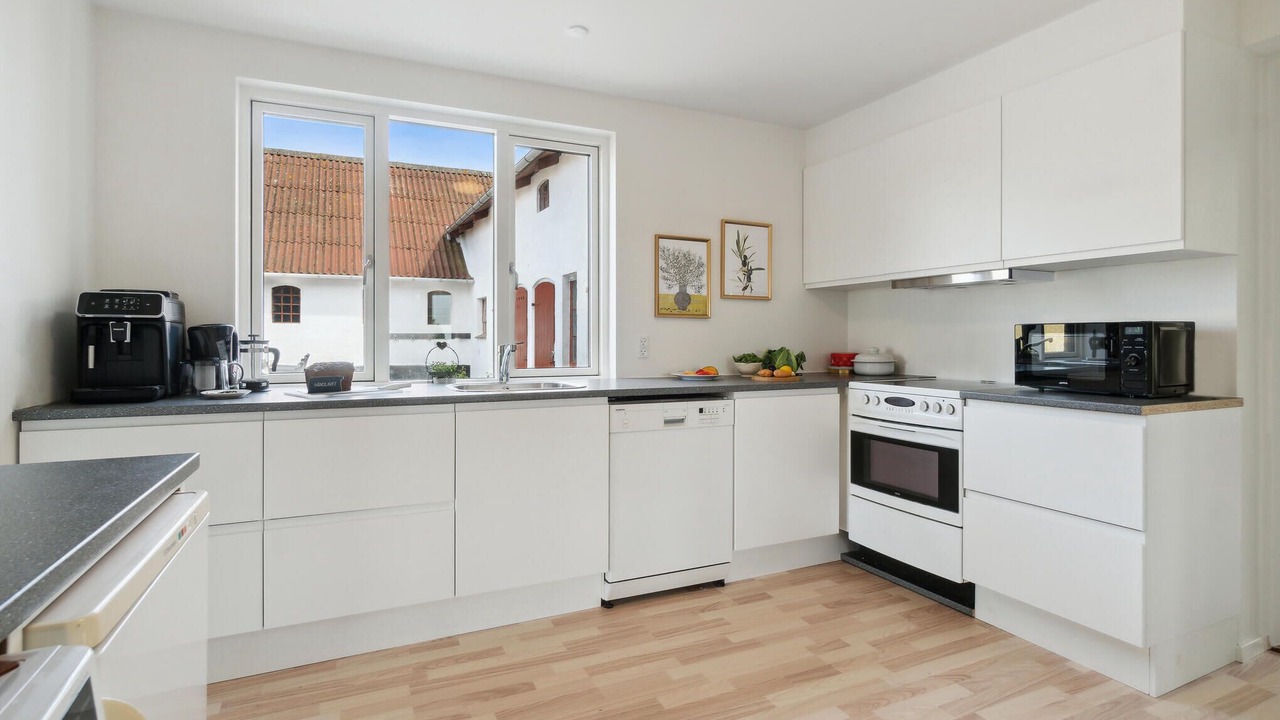 Photo of Others in Helligpeder