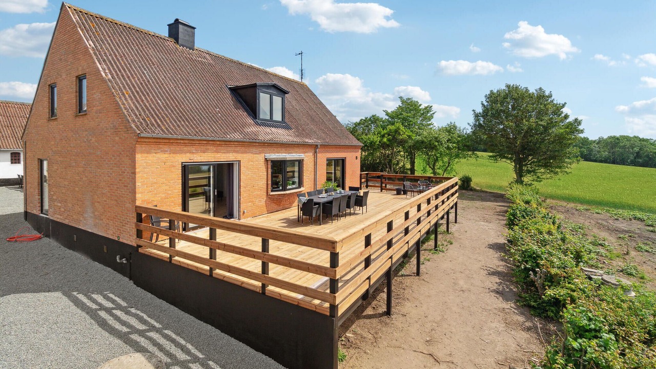 Photo of Others in Helligpeder