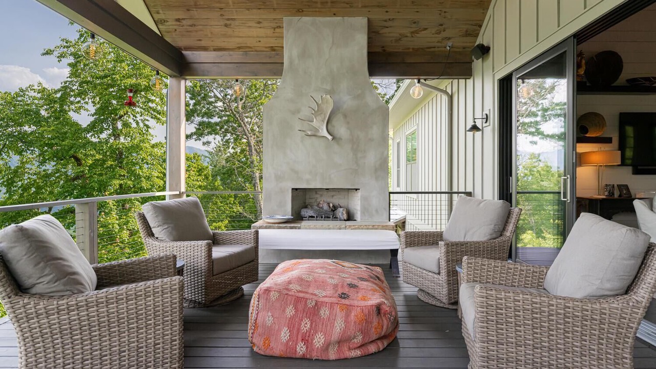 Photo of Livingroom in Bryson City