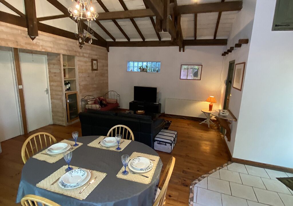 Photo of Others in Pessac