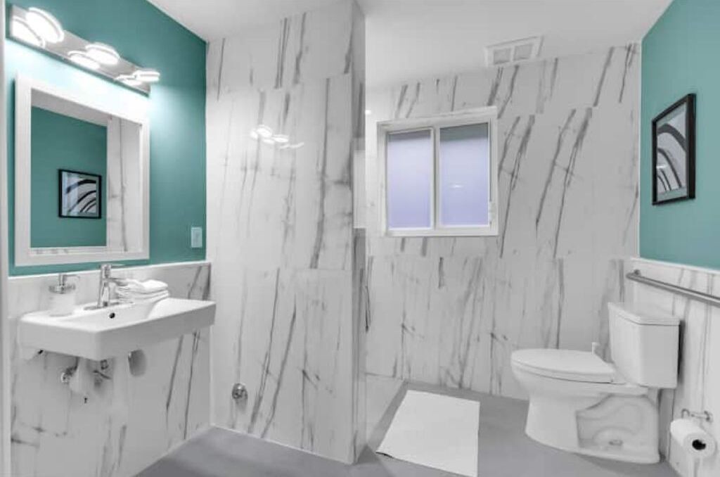 Photo of Bathroom in West Avenue