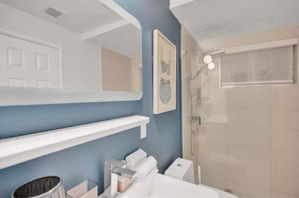 Photo of Bathroom in West Avenue