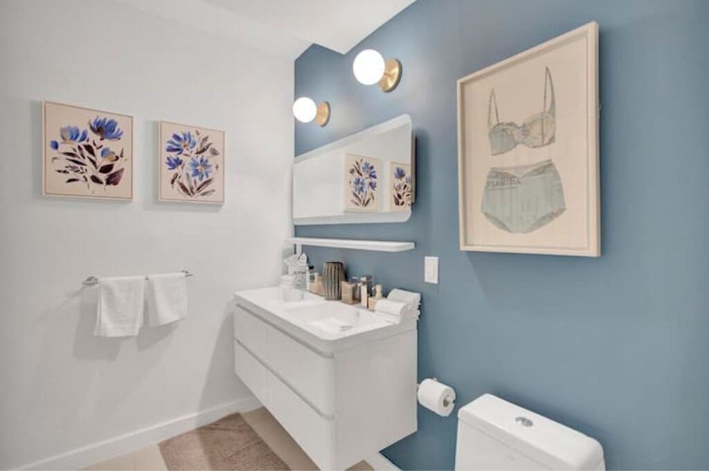 Photo of Bathroom in West Avenue