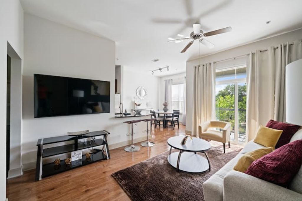 Photo of Livingroom in Texas Medical Center