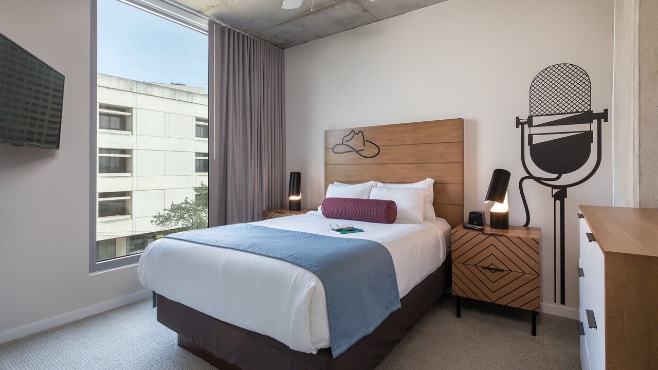 Photo of Bedroom in Civic District