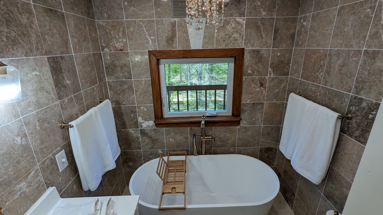 Photo of Bathroom in Andersonville
