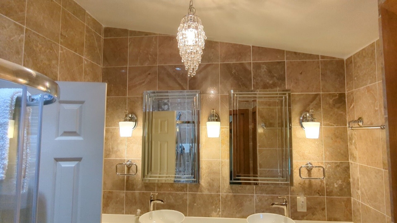 Photo of Bathroom in Andersonville