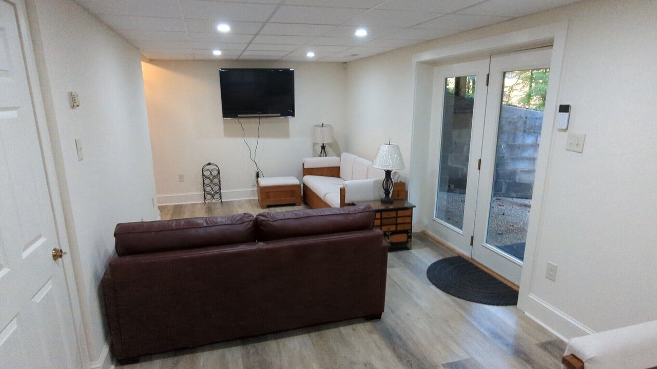 Photo of Livingroom in Andersonville