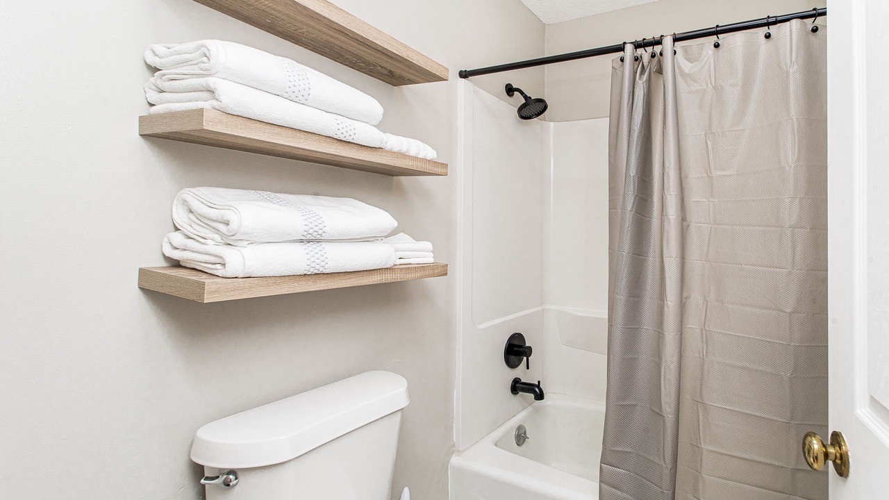 Photo of Bathroom in Madisonville