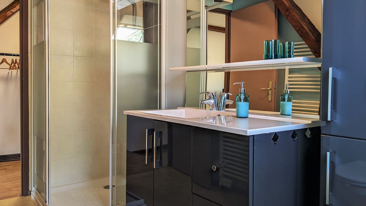 Photo of Bathroom in Cessenaz