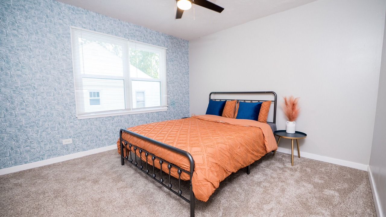 Photo of Bedroom in Normal