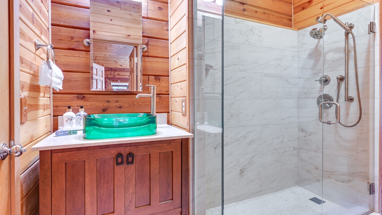 Photo of Bathroom in Drayton Plains