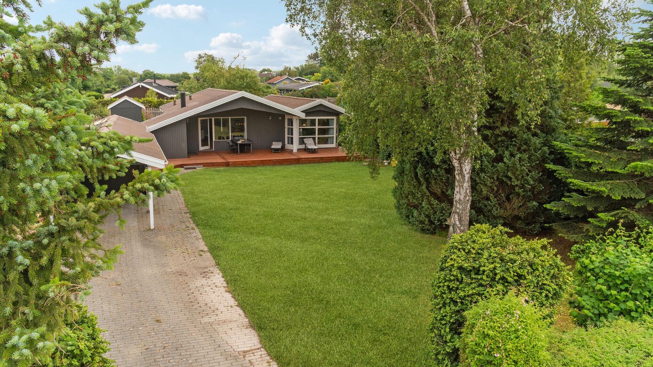 Photo of Others in Venemose