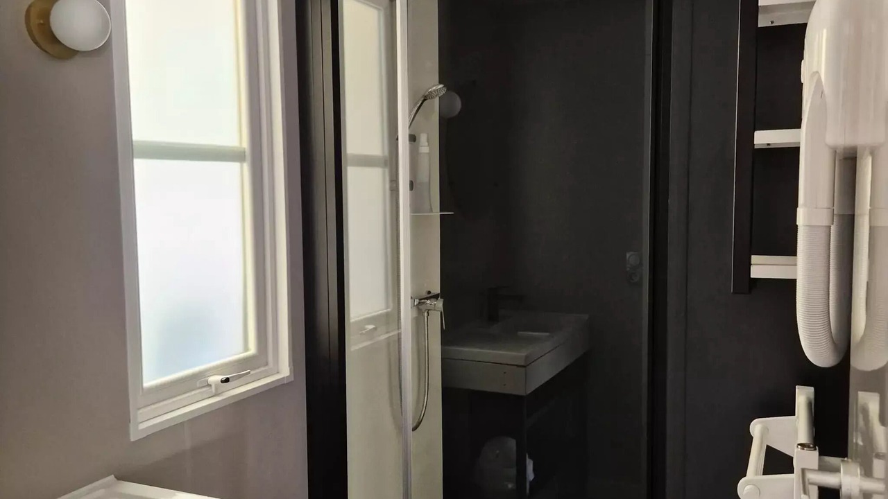 Photo of Bathroom in Aizenay