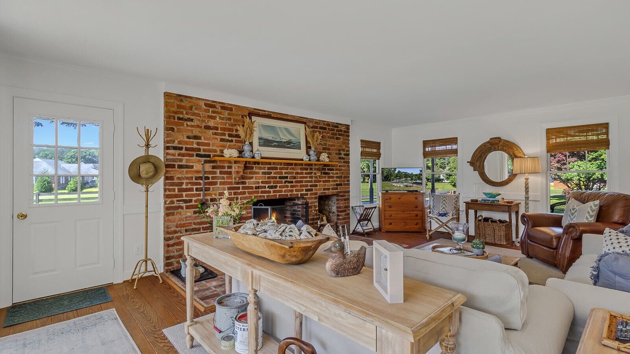 Photo of Bedroom in Mathews