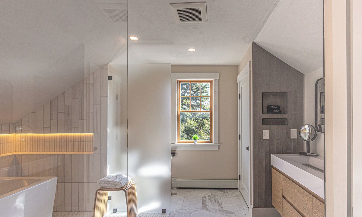 Photo of Bedroom in Lagoon Heights