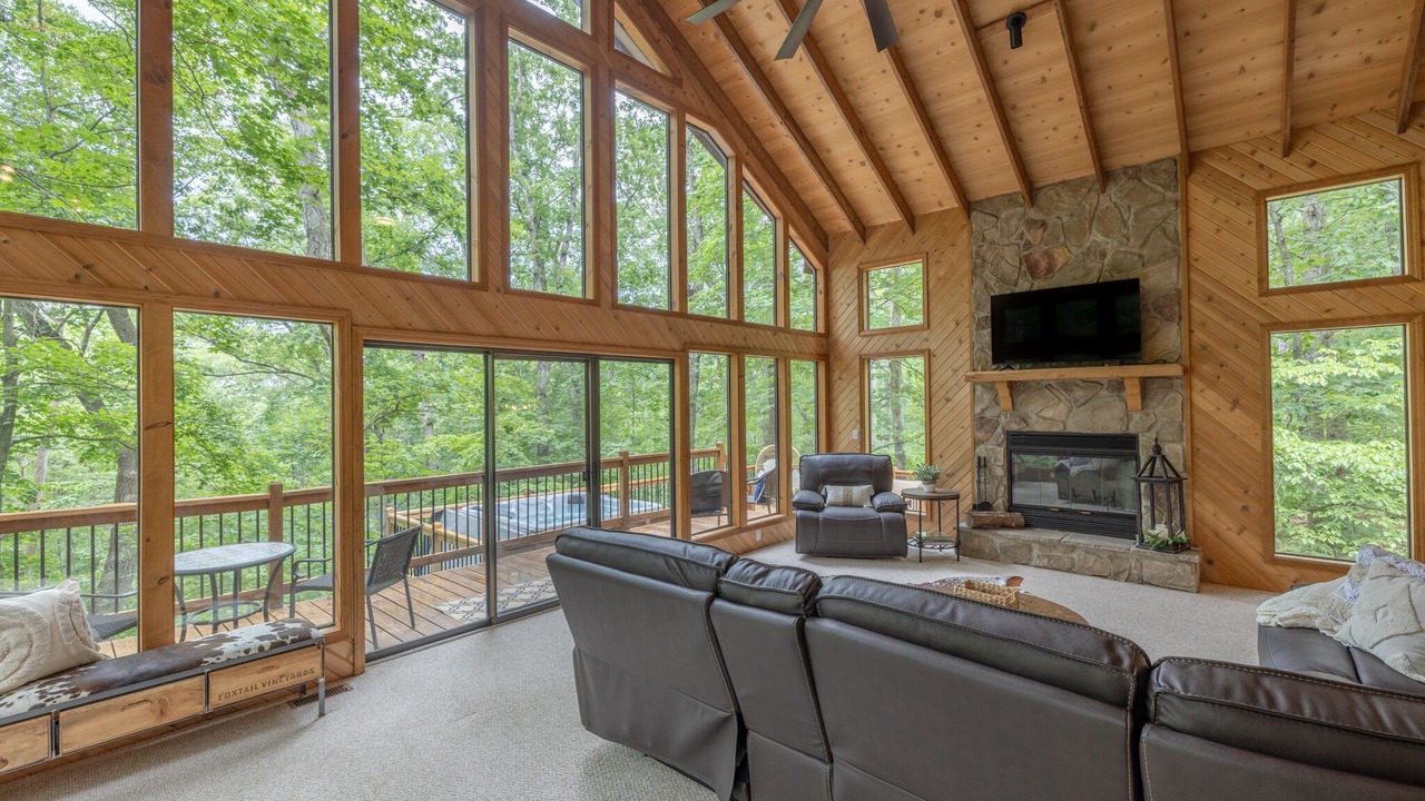 Photo of Livingroom in Innsbrook