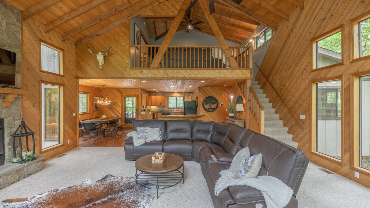 Photo of Livingroom in Innsbrook