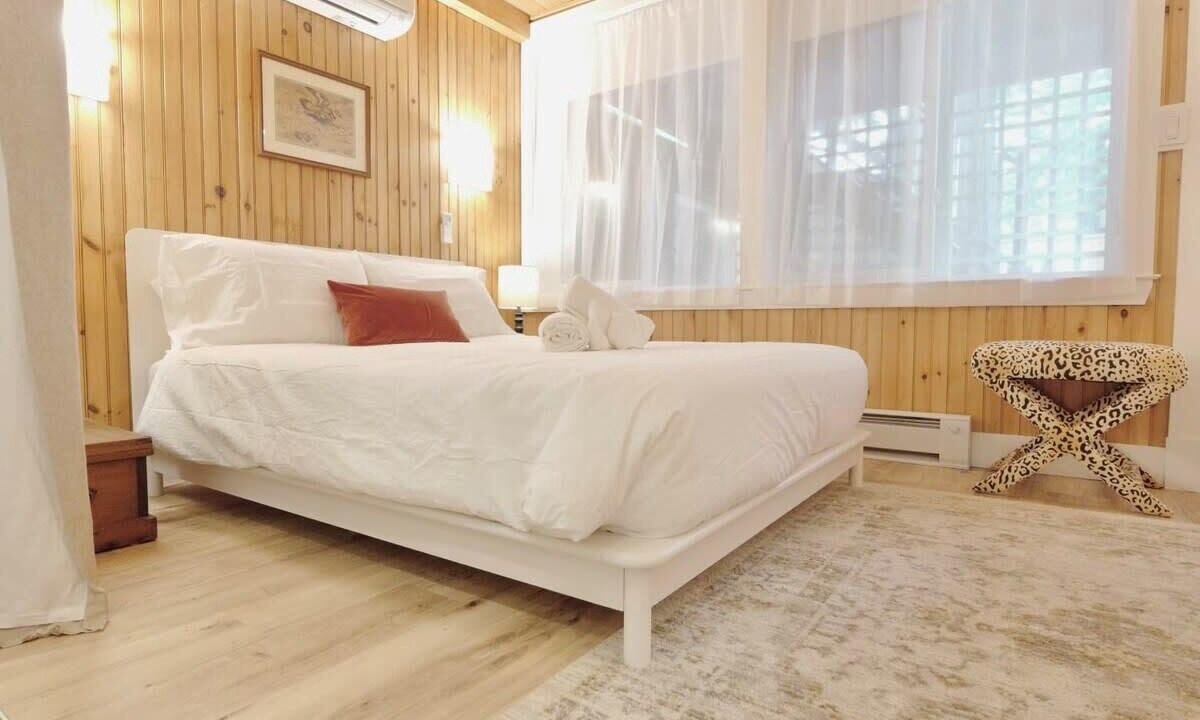 Photo of Bedroom in Near Northeast