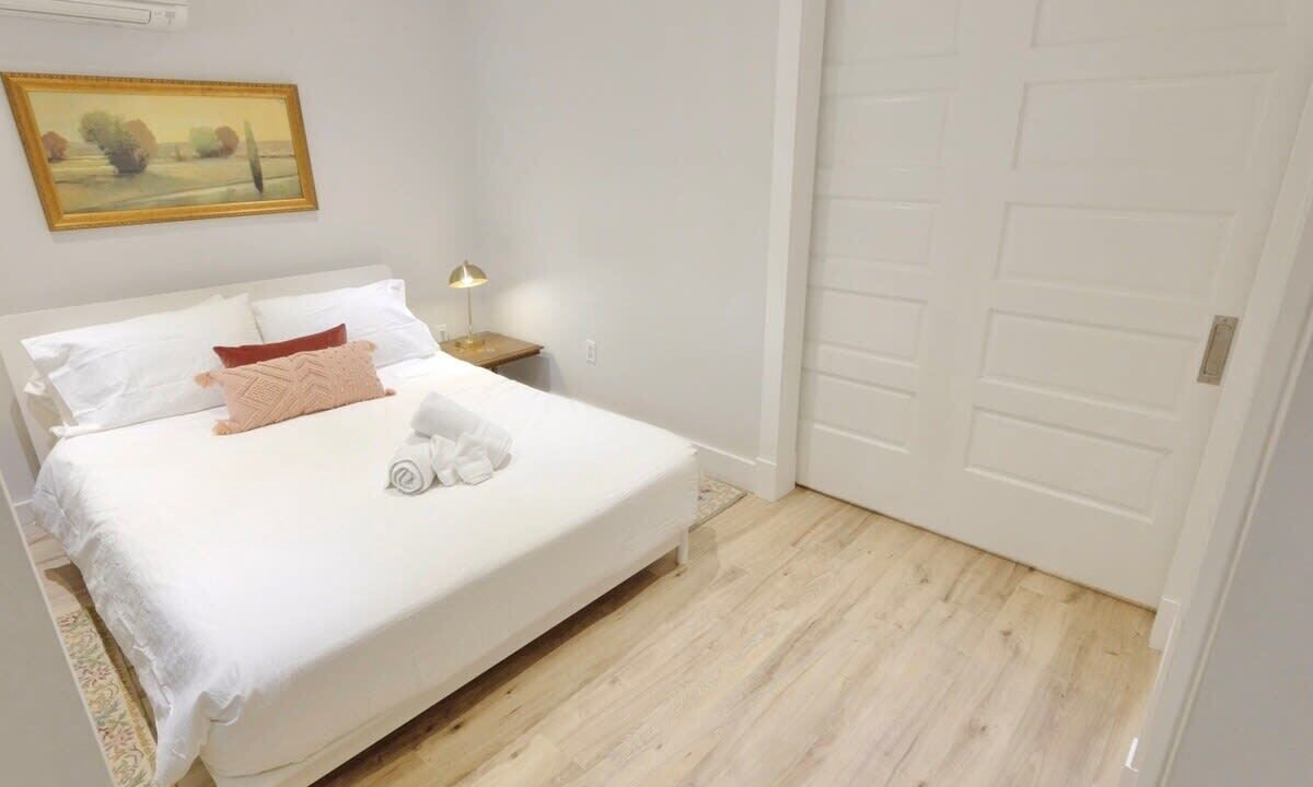 Photo of Bedroom in Near Northeast