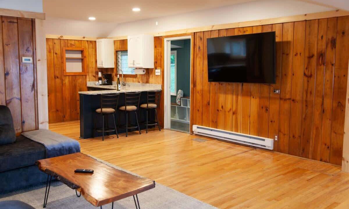Photo of Bedroom in Teall Beach