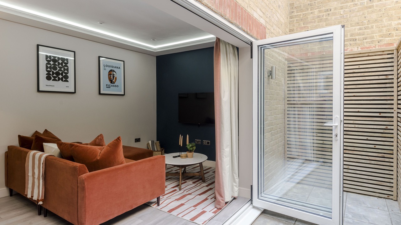 Photo of Bedroom in Askew