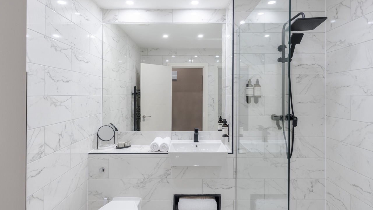 Photo of Bathroom in Askew