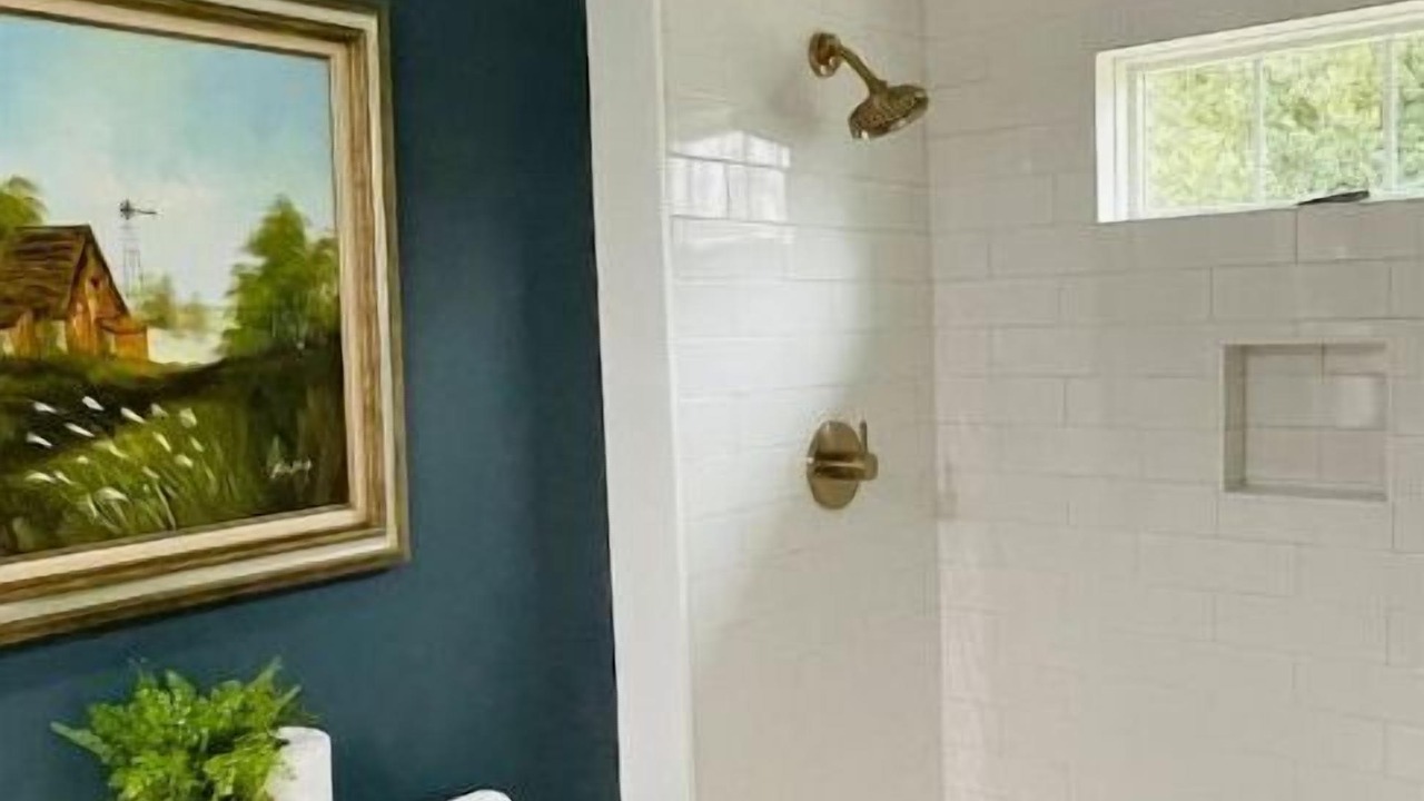 Photo of Bathroom in West Jefferson