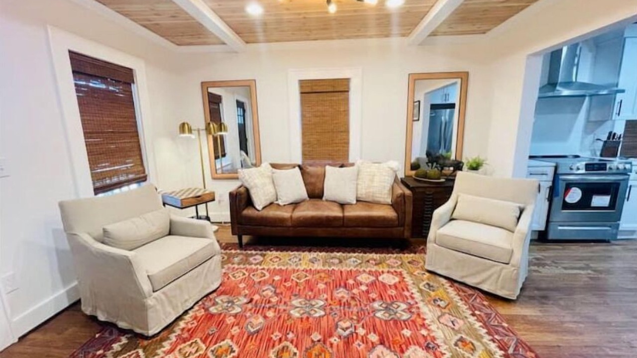 Photo of Livingroom in West Jefferson