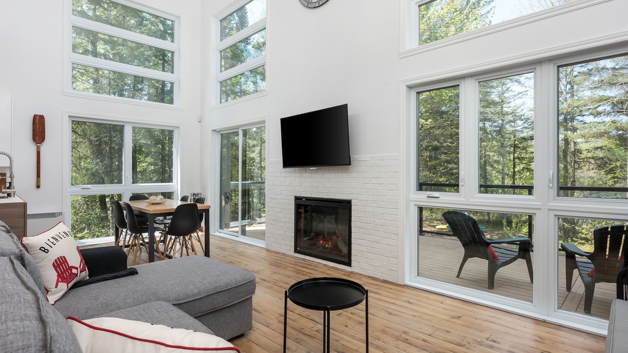 Photo of Livingroom in Saint-Alphonse-Rodriguez